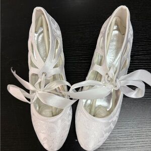 Lace Ribbon Tie Flats in White